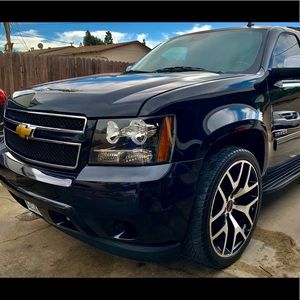 Meet your Posher, Carlos